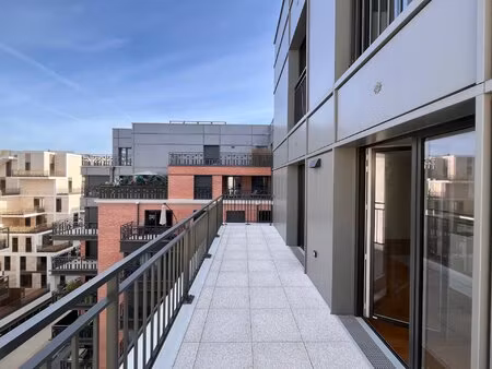 a louer vide - beau studio de 28 m2 - appartement neuf - 6eme etage