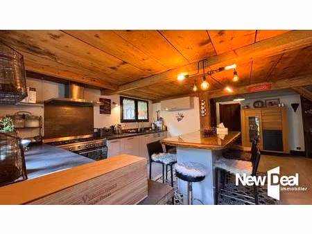 ferme de pays et petit chalet independant - 13 pieces - 9 chambres - terrain 45.000 m² env