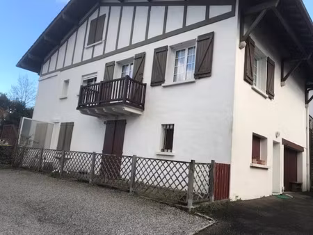magnifique appartement à vendre d'une suface de 88 m² avec une terrasse de 70m² et garage 