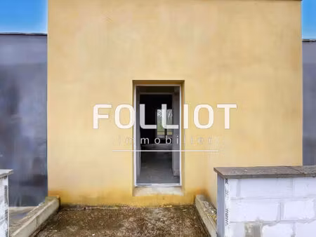 appartement 2 pièces à vendre à commes - travaux à prévoir