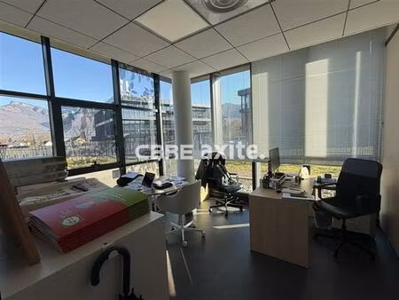 location bureau challes les eaux 73 m²