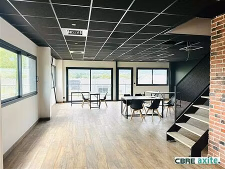 location bureau voglans 82 m²