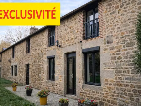 longère rénovée  dépendances et 2 69 ha