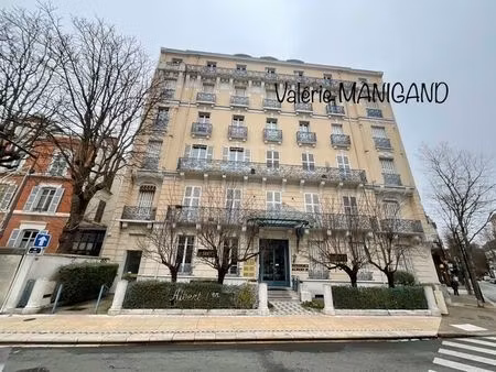 vente local industriel 4 pièces 400 m² vichy (03200)