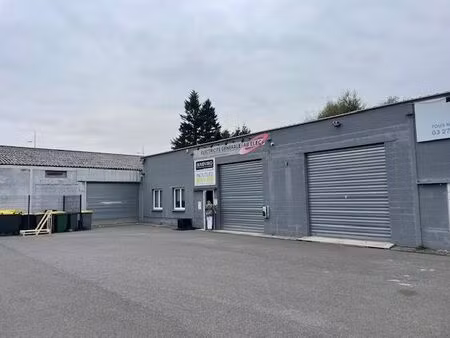 à louer local commercial 200 m² – 1 612 € |cambrai