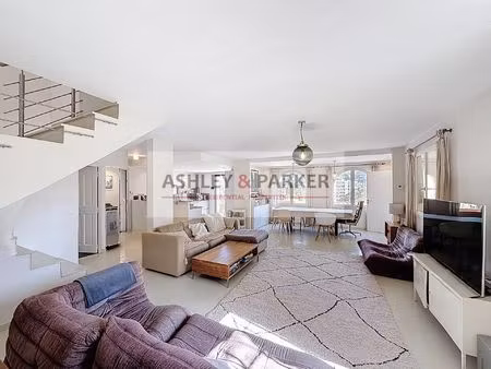 vente maison 5 pièces 174 m² nice (06000)