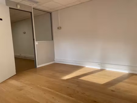 vente bureau 6 pièces 123 m² villeneuve-loubet (06270)