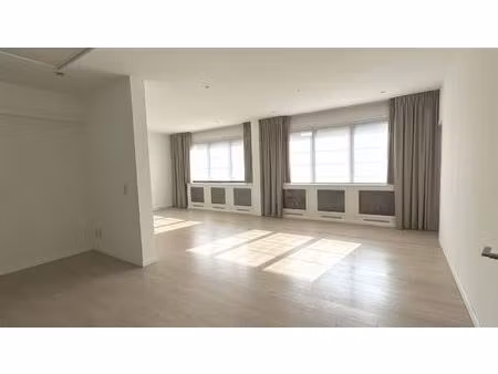 appartement te huur in merksem met 2 slaapkamers