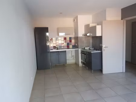 location appartement 2 pièces 44m² laverune 34880