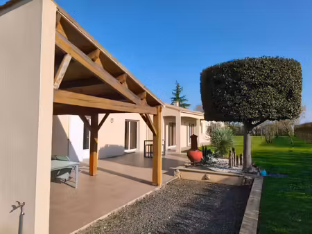 maison à vendre cramchaban 4 pièce(s) 146m2 296 000€