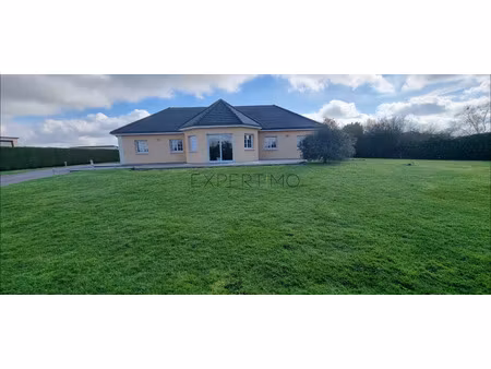 maison contemporaine de plain-pied – 158 m² – 3 voir 4chambres – terrain 2 000 m²