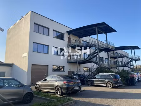 location local professionnel 535m²