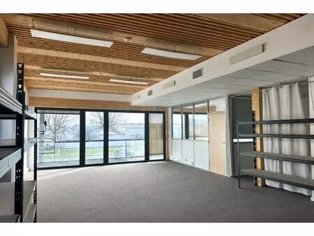 location local professionnel 88m² beynost 01700