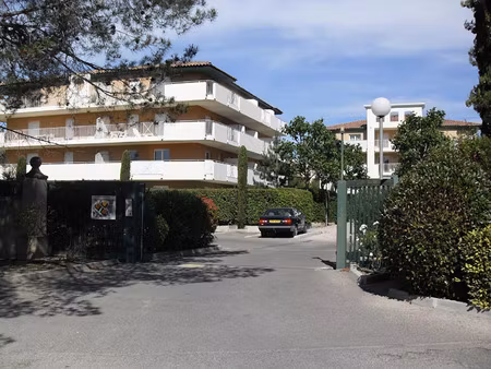 vente appartement 2 pièces 34 m² aix-en-provence (13540)