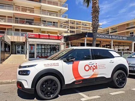 location parking frejus 83600