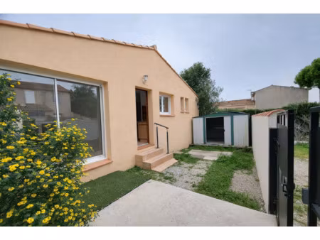 maison de plain pied 3 pieces avec 2 places de parking