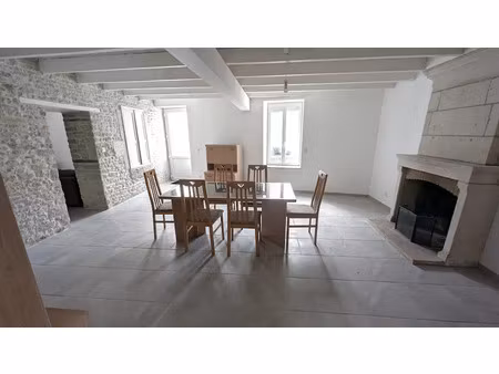 vente maison 7 pièces 165 m² à saint-hilaire-la-palud (79210)  177 000 €