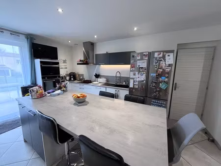 vente maison 5 pièces 121 m² à villefagnan (16240)  192 240 €