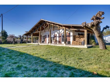 maison 6 pièces 132m2 habitables avec terrasses sur parcelle d'environ 1057m2