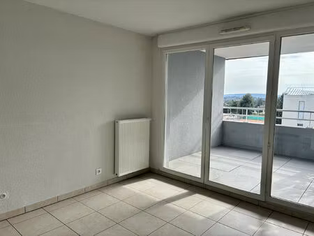 location appartement 2 pièces 43 m² à juvignac (34990)
