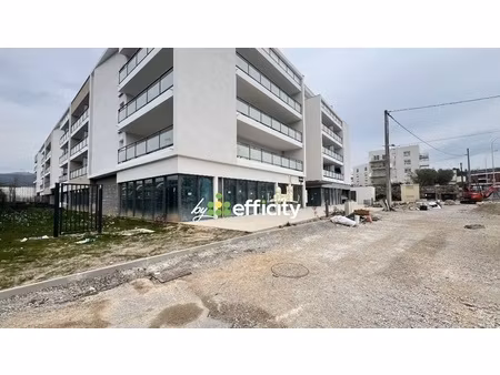 local commercial - 44 m²