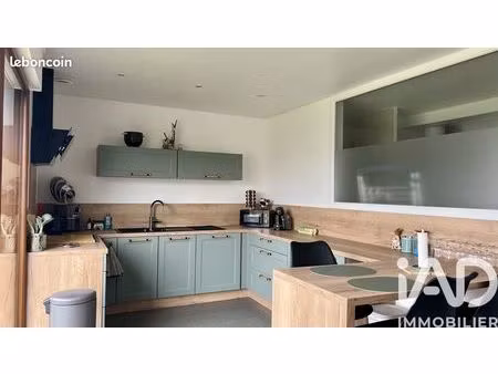 propriété 4 pièces 150 m²