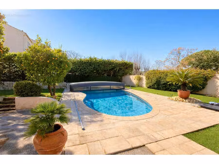 vente maison 5 pièces 150 m² fréjus (83370)