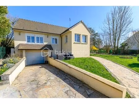 maison de 128 m² à villeneuve-le-comte