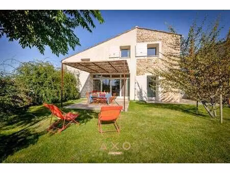 maison de luxe à vendre à moustiers-sainte-marie : 1 295 000 €