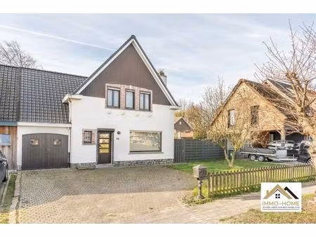 karaktervolle hob met een mooie achterliggende tuin