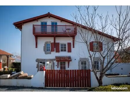 appartement sur 2 niveaux type maison