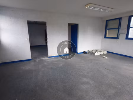 local commercial a louer gennes