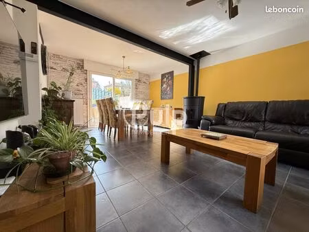 maison 6 pièces 121 m²