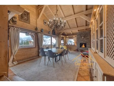 chalet à quelques pas de l'espace piéton