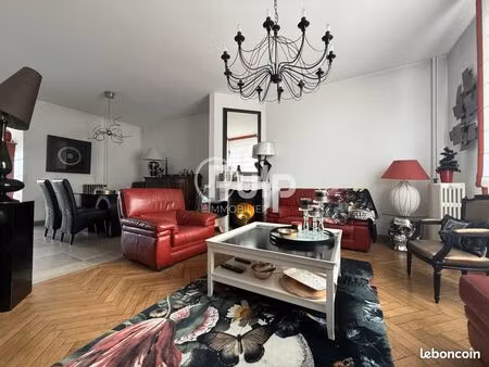 maison de ville 8 pièces 165 m²