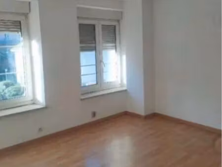 charmant f2 entièrement refait à neuf