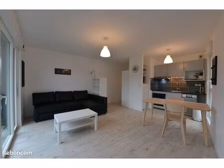 t1 de 31 6m² à thouaré sur loire centre ville  location meublée de pàp