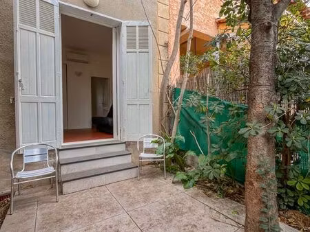 studio 1 pièce 28 m²