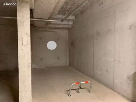 parking 13 m² pralognan la vanoise