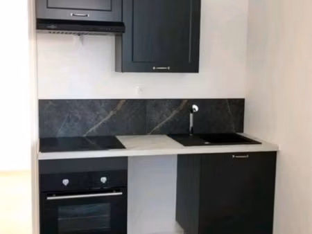 location studio refait neuf