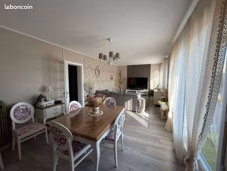 appartement t4 au rdc surélevé