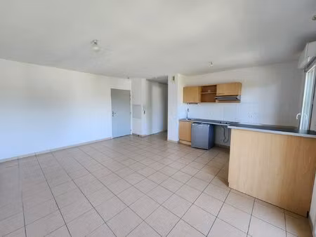 location appartement 2 pièces 47m² ambares et lagrave 33440