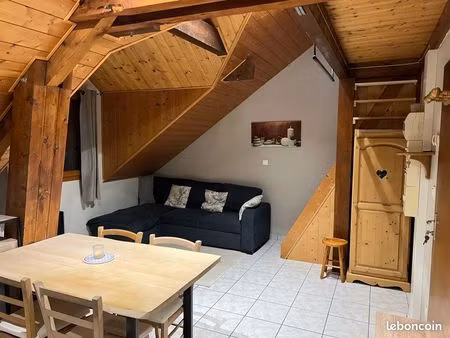 studio meublé 22m carré avec mezzanine-notre dame du cruet