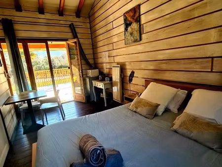 chambre avec salle de bain