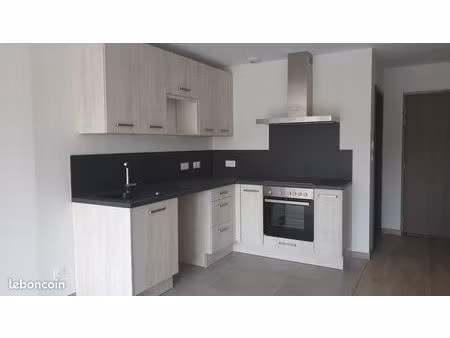 location f2 stuckange