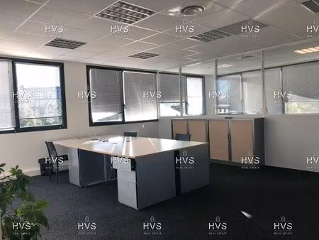 location local professionnel 613m² aix en provence 13100