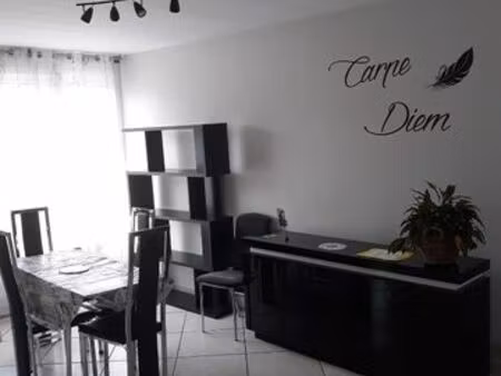 maison avec jardinet