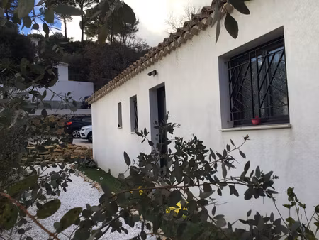 élégante maison familiale au cœur de signes (83870) – 89 m² de confort et de lumière