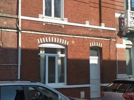 maison meublée limite vieux lille - très bon état