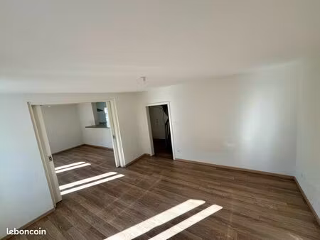 grand duplex 4/5 pièces ~120 m² – centre dinsheim